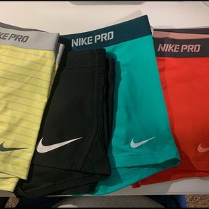 Nike Pro L/XL spandex shorts